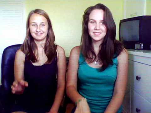 SAMANTHA AND NOELLE: WE ARE TWINS!