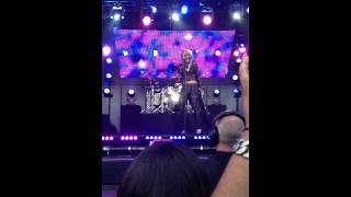Ciara Body Party Live