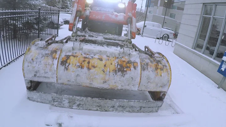 NEW YEARS EVE STORM BRINGS LOTS OF SNOW