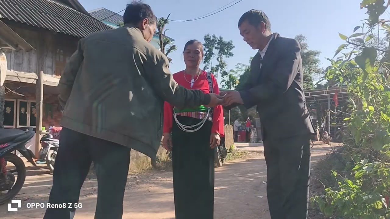 NGHỆ NHÂN BÙI VĂN ẸO GẶP NGHỆ NHÂN ĐINH THỊ NĂM