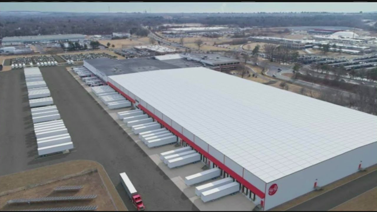 Big Y to expand produce distribution facility on Roosevelt Avenue