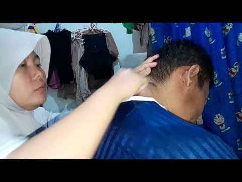 Bagian leher sakit kerikan biar enakan #kerikan #kerokan #kerikleher #berandayoutube