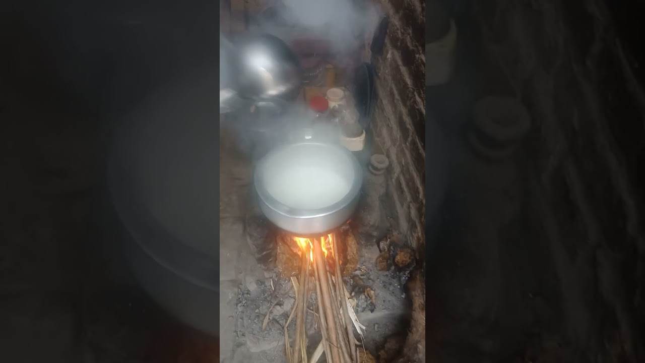 Village Ki Tee Gurr Wali 