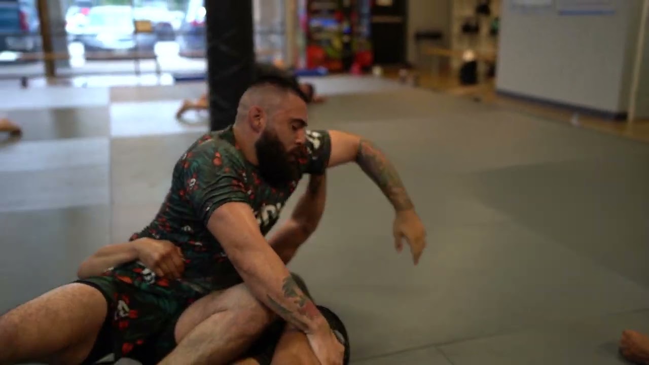 Corvo open mat: Roy vs Pat