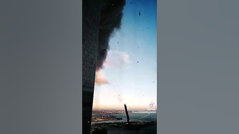 Rare pictures taken Inside the Twin Towers on 9/11