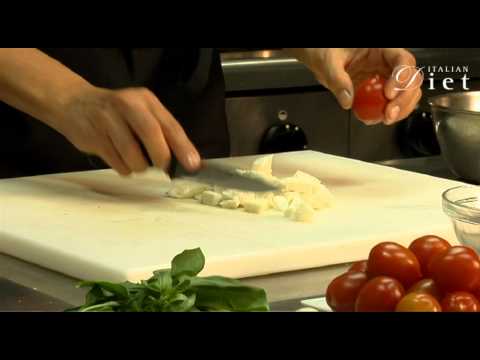 Video: Hoe Om Mozzarella Pasta Te Maak