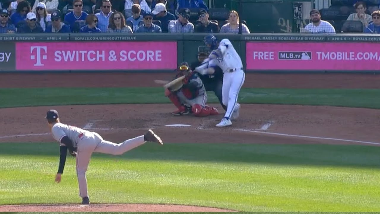 How Bobby Witt Jr. Hits the Outside Pitch