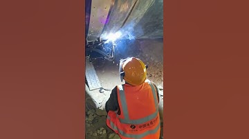 Xionggu Pipe Automatic Welding Machine is here to revolutionize the way we weld large water pipes!