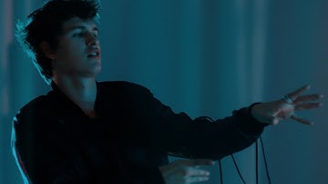 Ansel Elgort -  Thief (official)