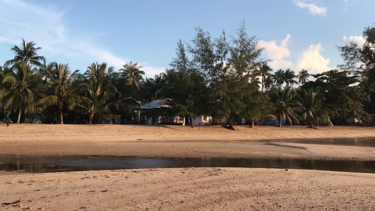 Phangka Paradise Resort beach