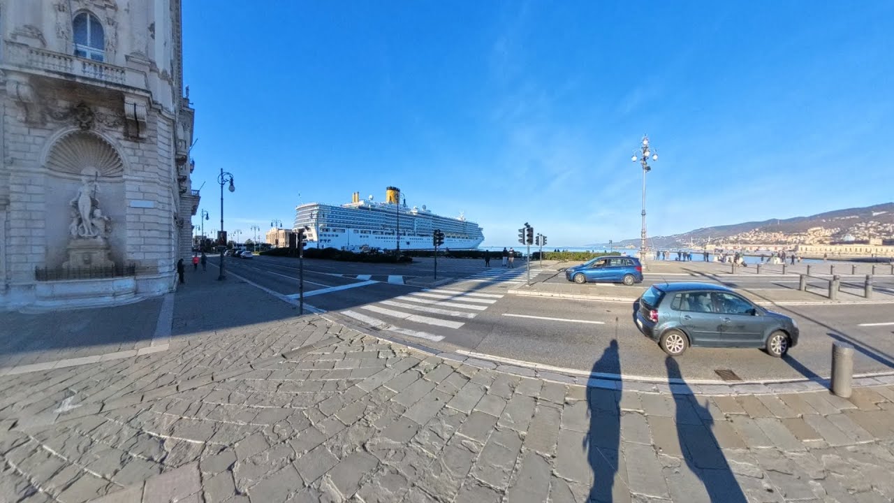 🇮🇹 Trieste: passeggiata in Piazza Unità d’Italia durante il World Tour 2024