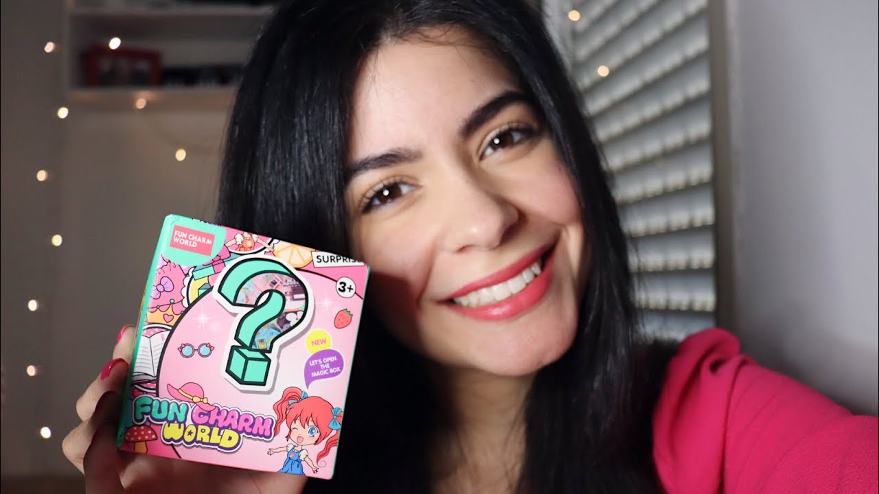 ASMR MASCANDO CHICLETE E ABRINDO CAIXINHA SURPRESA