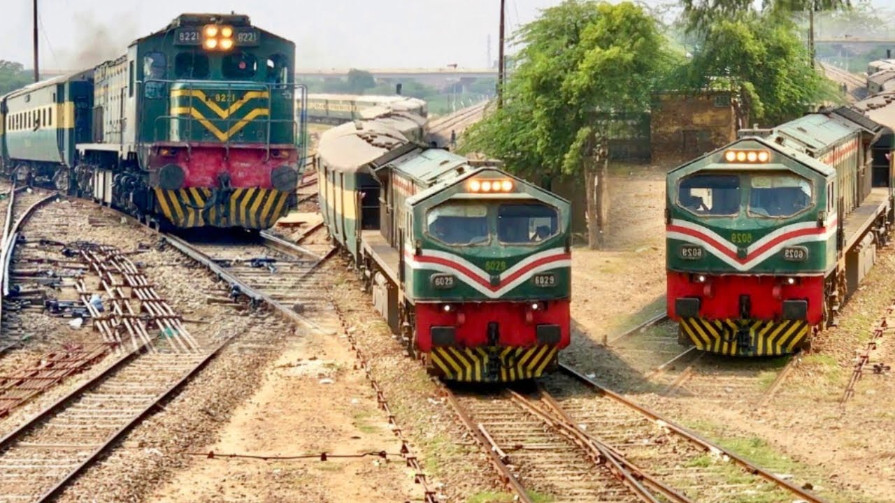 Trains Of Various Routes Passing Through khanewal Railway Station