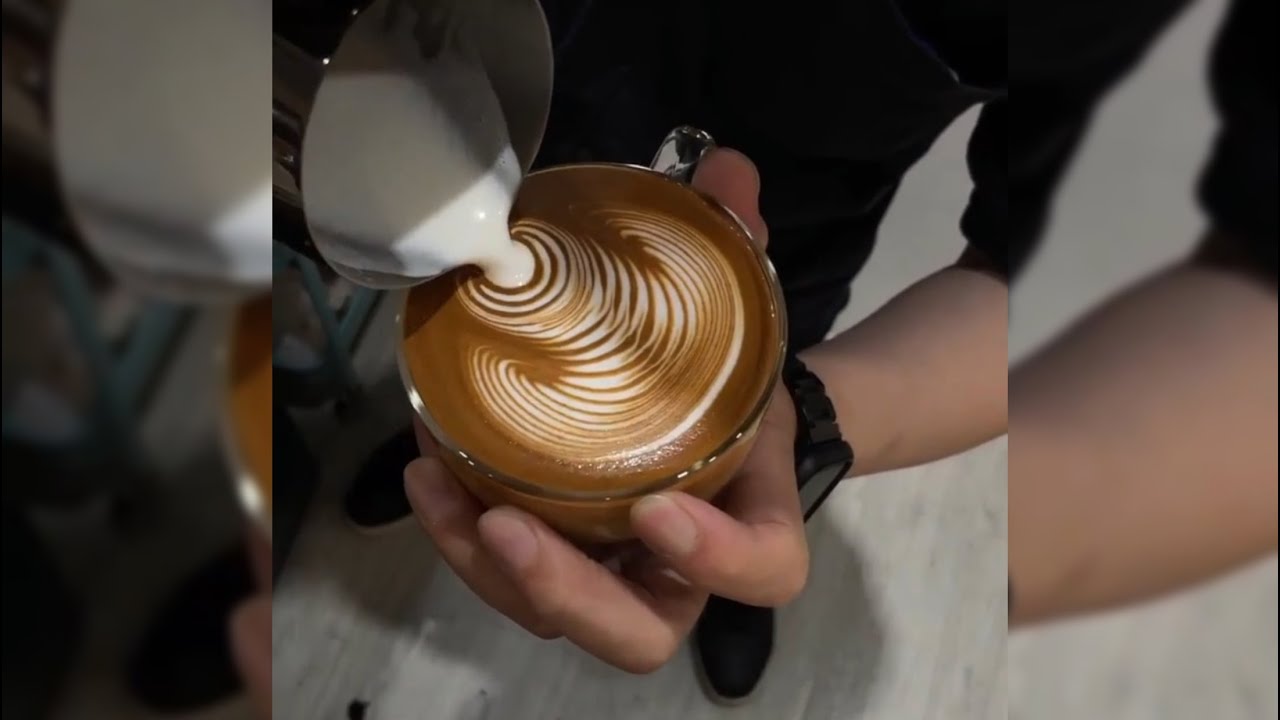 Arte Latte ▪︎ Rosetta