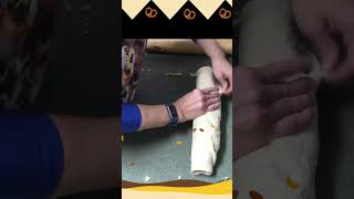 Homemade Pepperoni Bread! Delicious!! #homemaking #breadbaking Homemade Pepperoni Bread! Delicious!! #homemaking #breadbaking