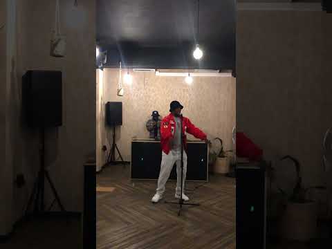 SenzoAfrika performing awphiki