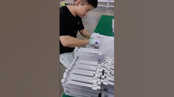 Các hệ thống băng tải mang lại độ chính xác và tốc độ#palletconveyor #machine #conveyors #conveyors