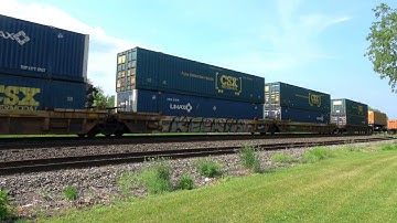 Big CSX Intermodal Train Goes Around The bend 4K UHD