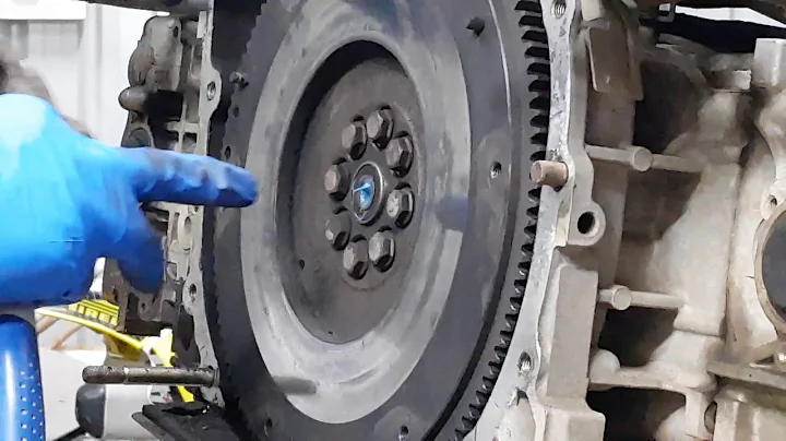 D.I.Y How to remove a spigot bearing / pilot bearing The easy way