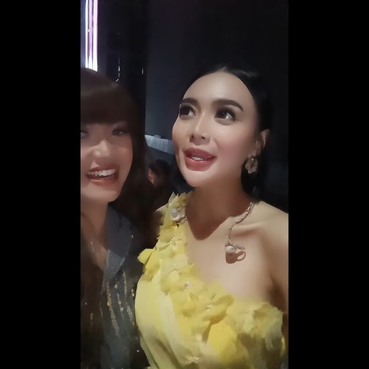 @WikaSalimOfficial #dangdut #onair #mnctv @Lala_primadona #music #cafe #bandung