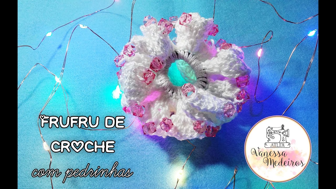 Frufru de crochê com pedrinhas!