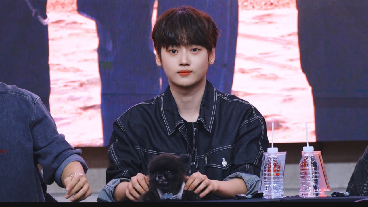 240901 위아이 강쿠키 팬싸 오신날..🖤