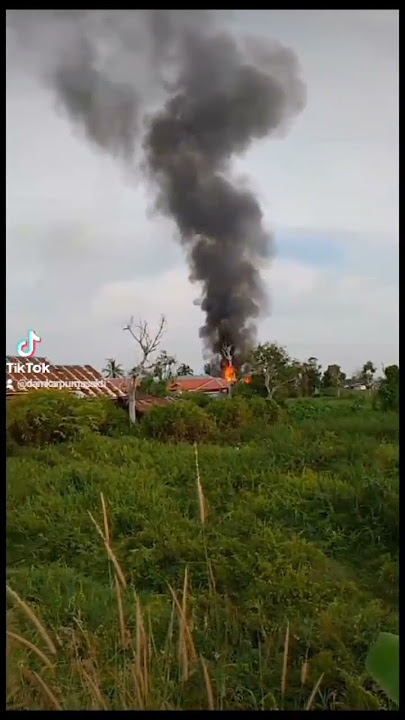 Kebakaran Di Desa Pulau Tambak RT.03 Kecamatan Amuntai Selatan Kabupaten Hulu Sungai Utara