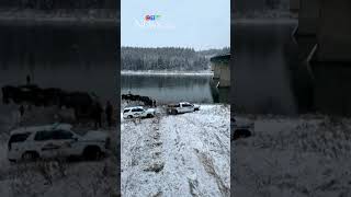 Tanker truck possibly carrying bitumen crashes into North Saskatchewan River