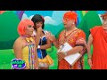 La señora Gloria dirige la grabación de un nuevo programa infantil | El Wasap de JB