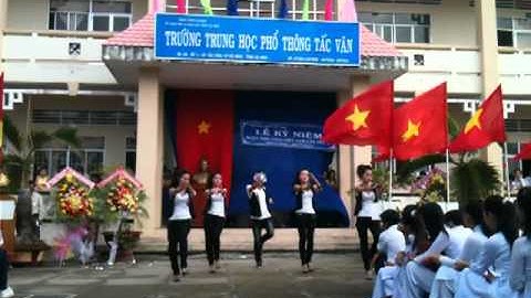 Nhảy Roly Poly 12X Trường THPT Tắc vân 2011