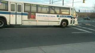 Nova-RTS B83 Bus on Gateway Drive