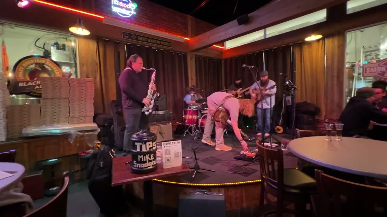 Medley of songs by the Mike Snodgrass Band