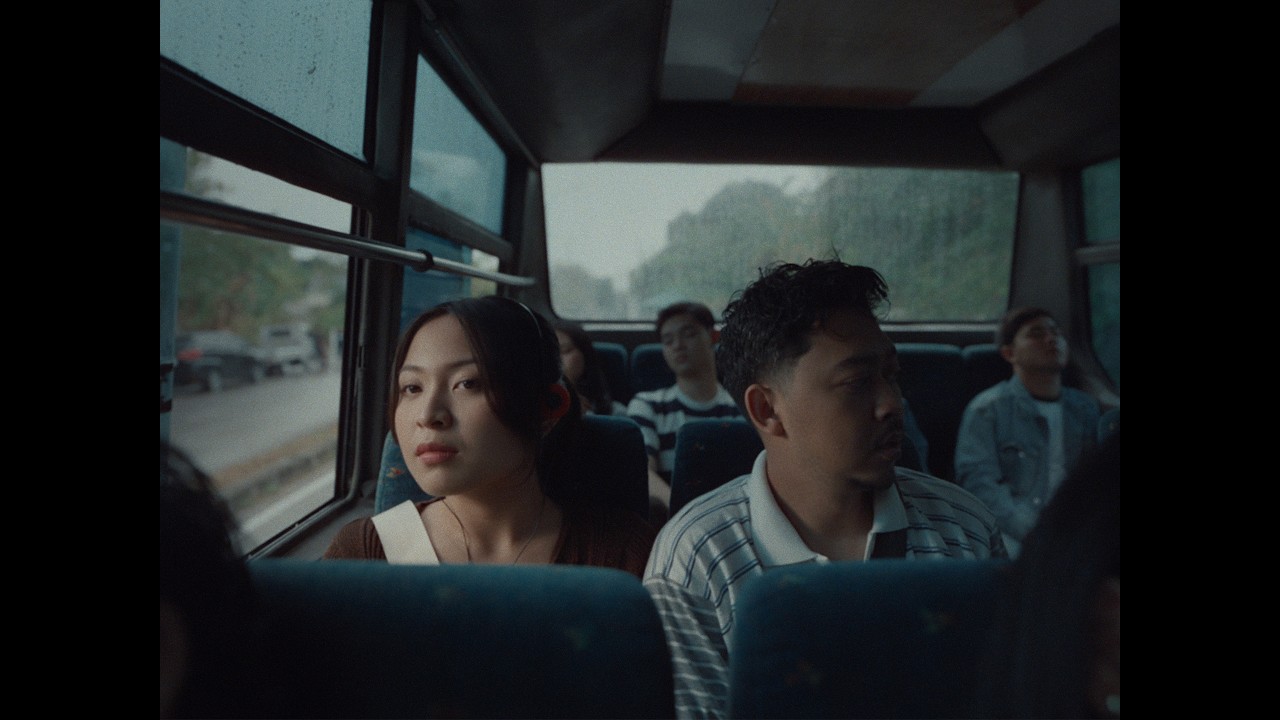 Bernadya, Pamungkas - Lebih Beruntung Sedikit (Official Video)