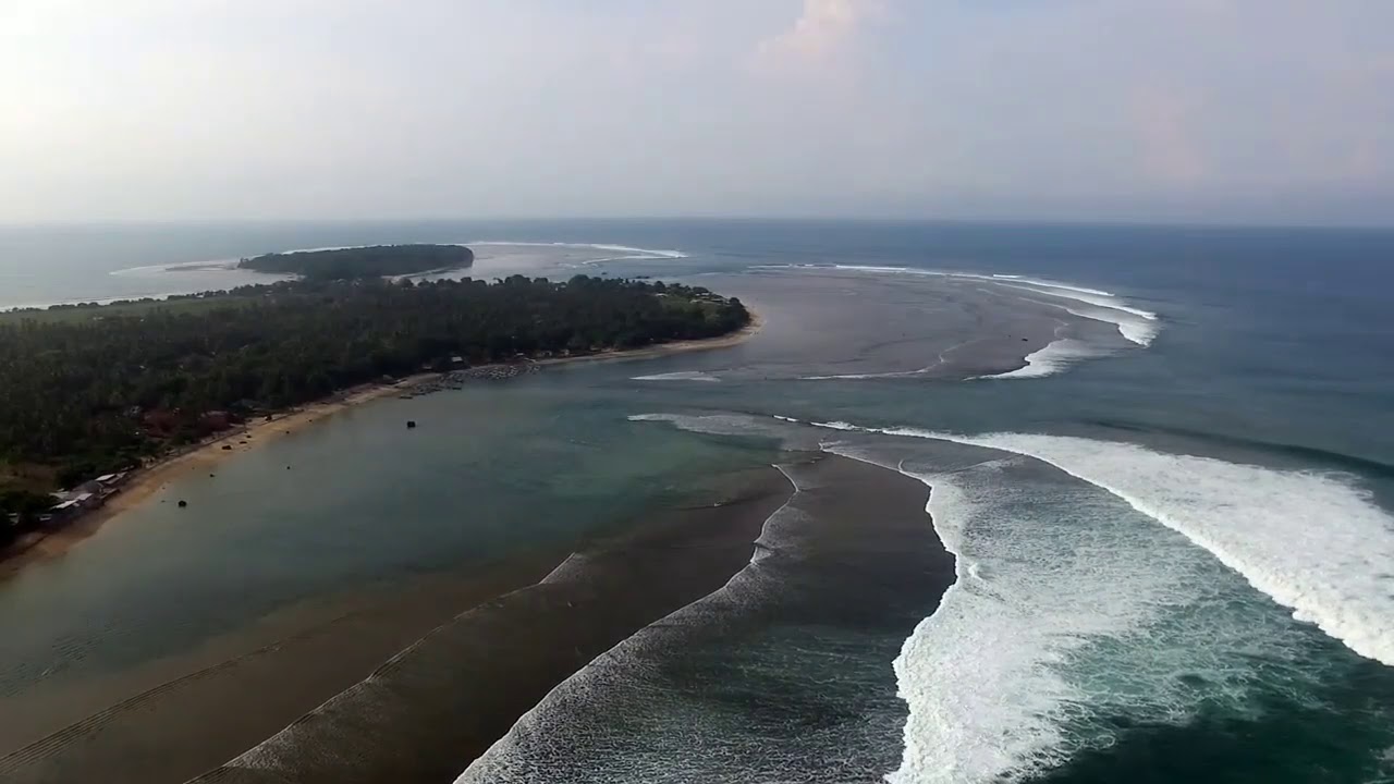 Pantai daerah kabupaten sukabumi UJUNG GENTENG dan GEOPARK CILETUH