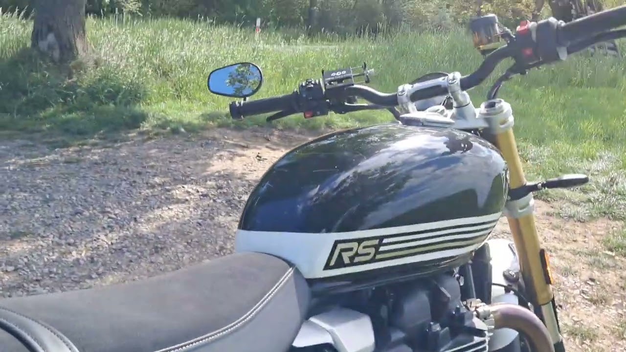 Triumph Speed Twin 1200 RS 2025 Stock exhaust sound