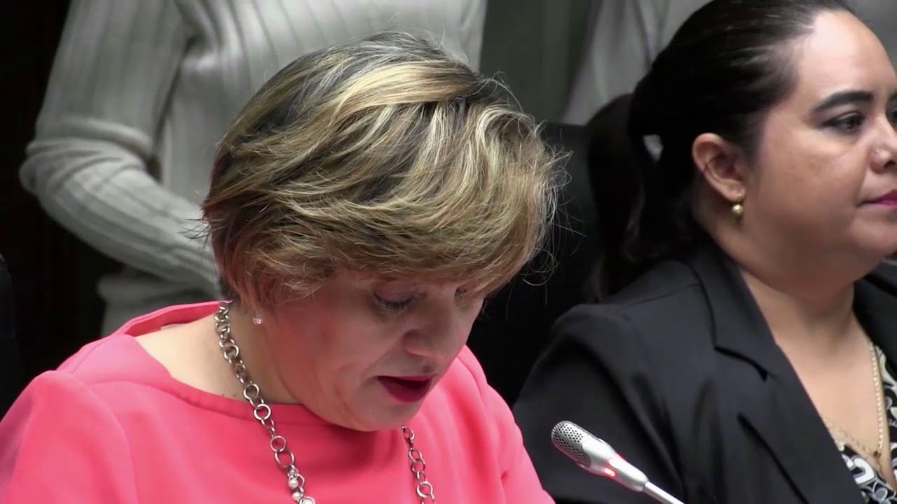 ESTUDIANTES DE MEDICINA elton john