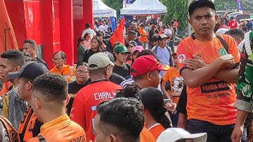 Final ETMC Ende, Suporter PSN Ngada VS Persena Nagakeo antri masuk stadion Marilonga Ende