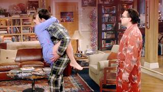 Download Lagu 10 Unexpected 'Big Bang Theory' Kisses We're Still Processing Today MP3 Download Lagu 10 Unexpected 'Big Bang Theory' Kisses We're Still Processing Today MP3