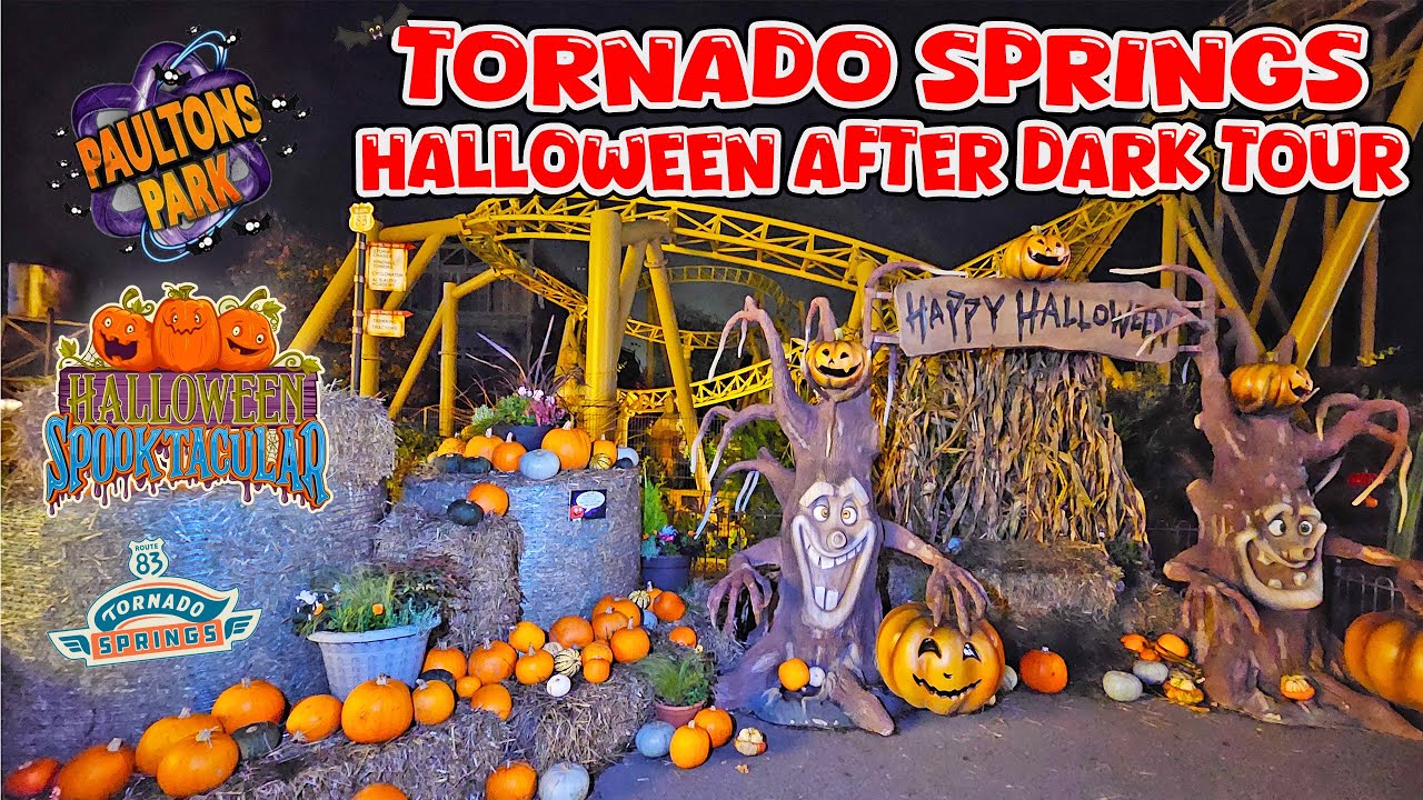Tornado Springs Halloween Spooktacular After Dark Walkthrough | Paultons Park (Oct 2025) [4K]