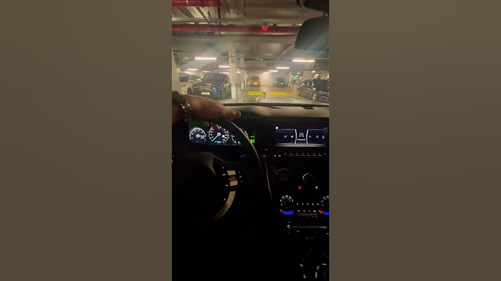 Сколько стоит взять в аренду Ролс Ройс на сутки в Дубае? #shorts #rollsroyce