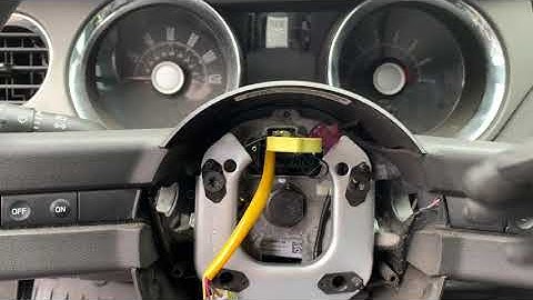 Ford Mustang Airbag / Clockspring Removal And Installation
