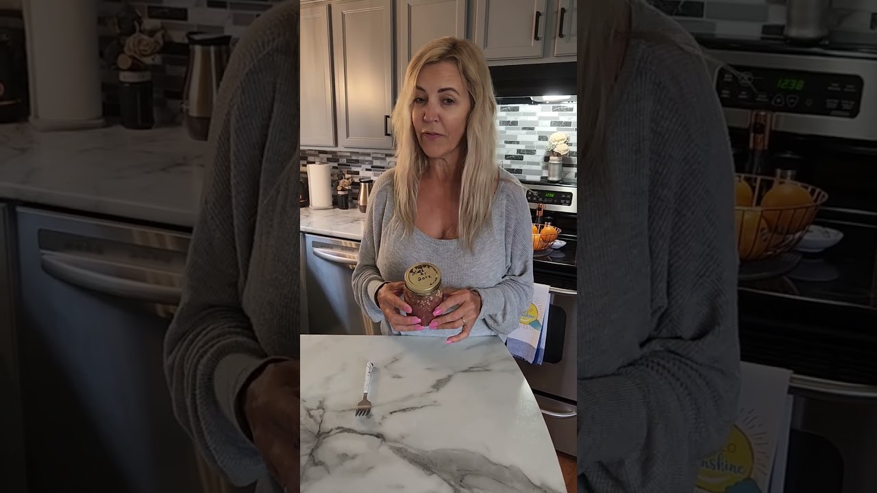 11-летние мясные консервы 