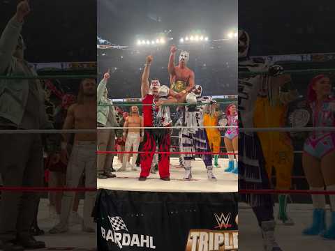 Video El Grande Americano wins the Mega Championship - Triplemania
