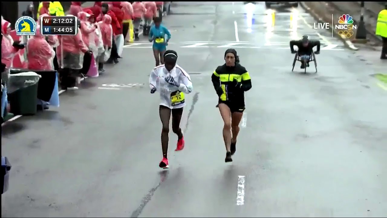 Des Linden, who lives in Michigan, wins Boston Marathon YouTube