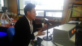 Jhonatan Luna entevista con Roberto Alvarez Bandember 40 principales