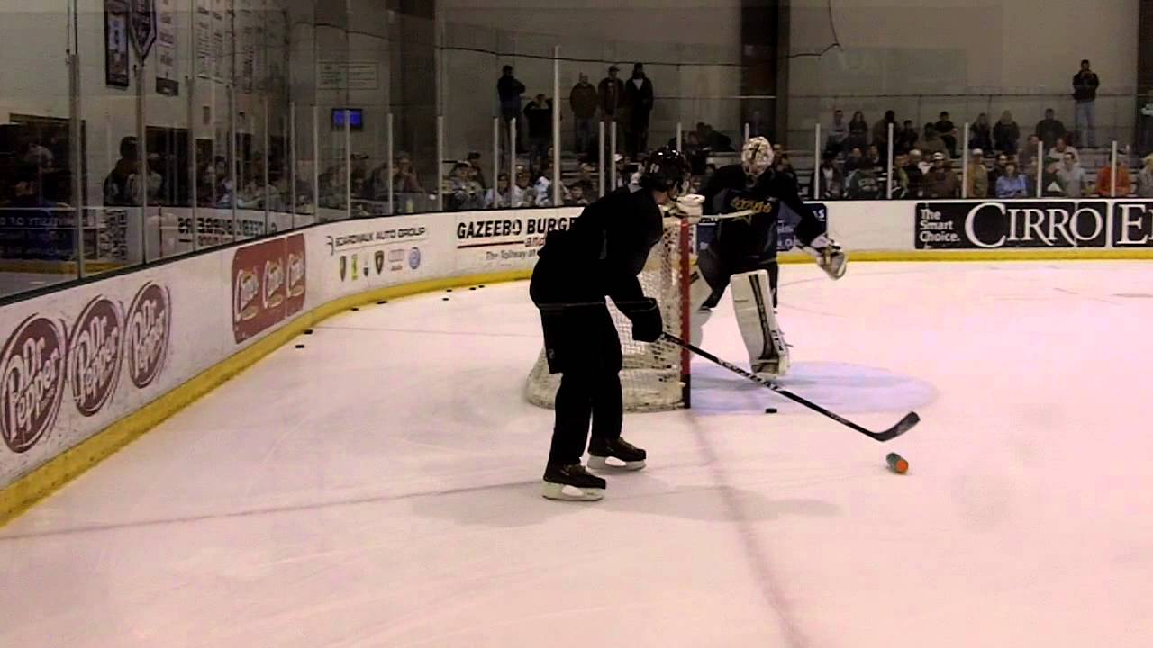 Jaromir Jagr skates with Dallas Stars