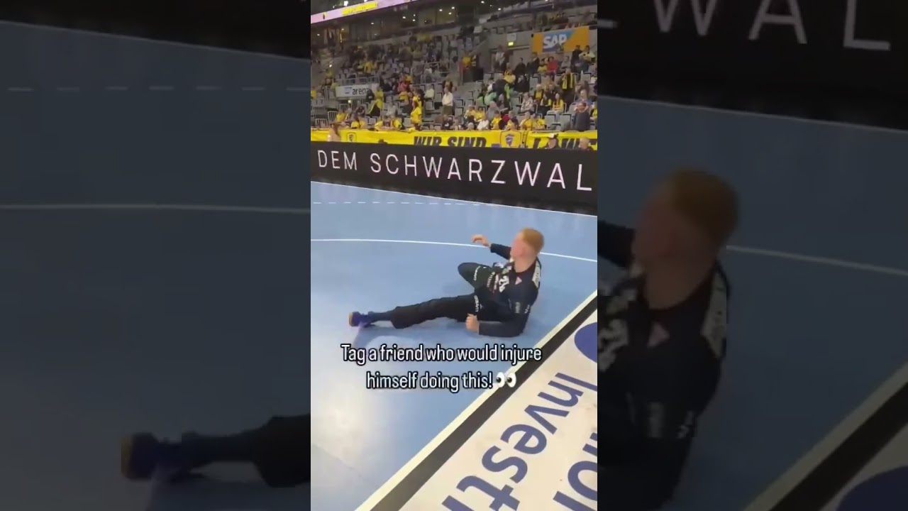 David Späth: Handball GK or gymnast 😅 