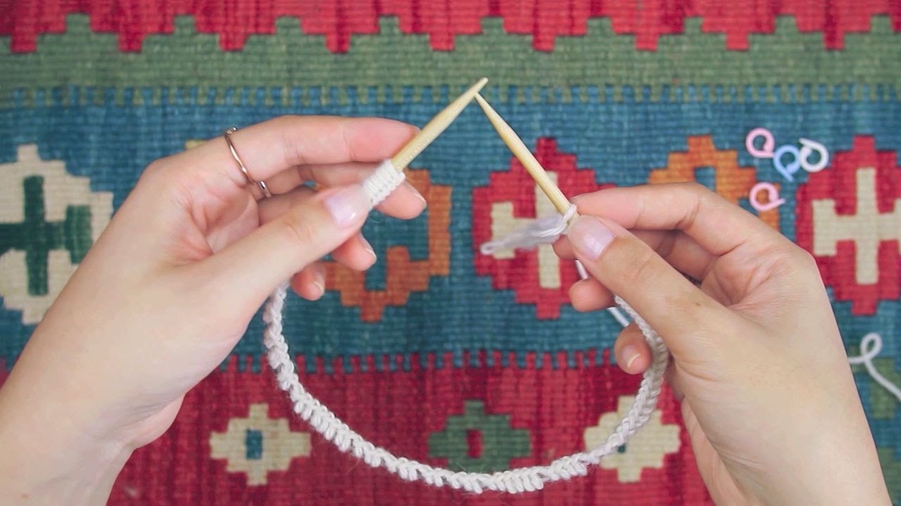 Learn to knit: How to knit in the round with double pointed needles - Ysolda