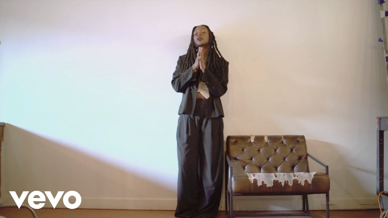 Mira luzmila taylor - trapped en YouTube Mira luzmila taylor - trapped en YouTube