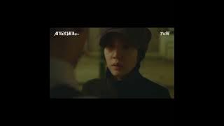 She finally recognized he was the one who saved her! / 'Chicago Typewriter' Ep.9 / Korean Drama